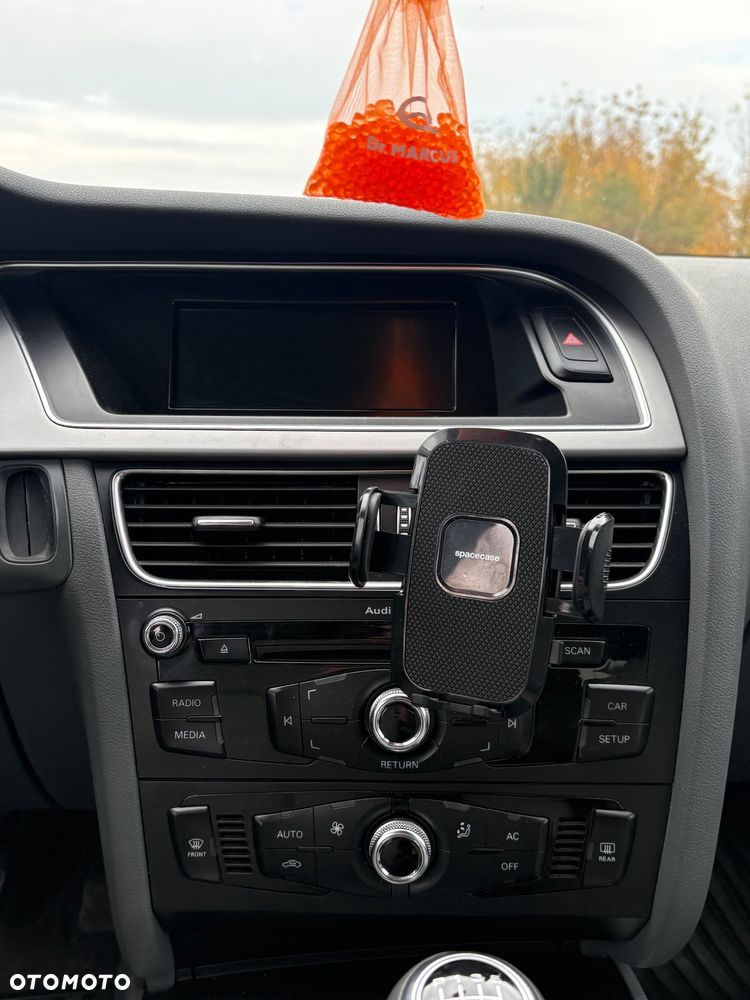Audi A4 Avant - 12
