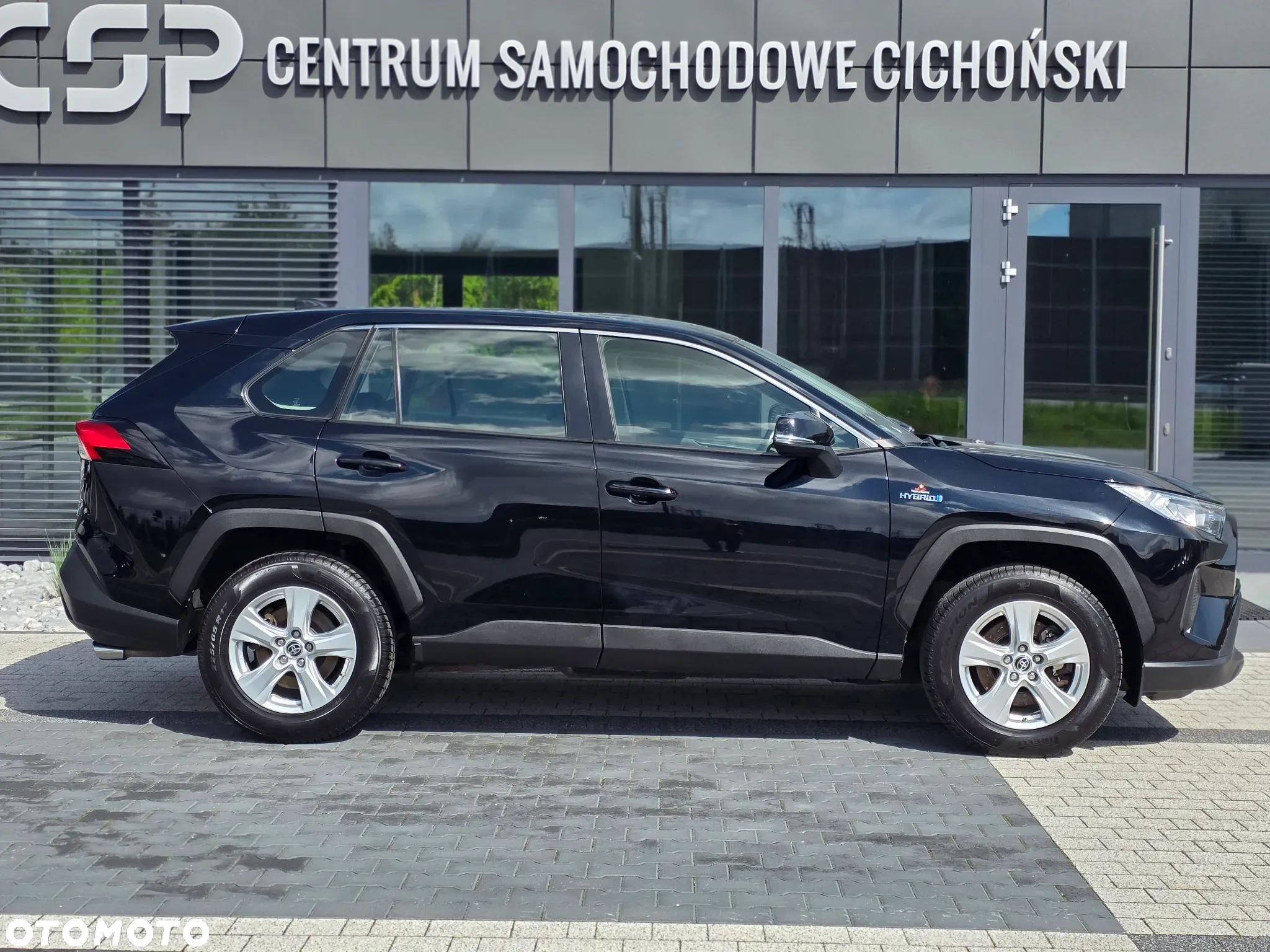 Toyota RAV4 - 11