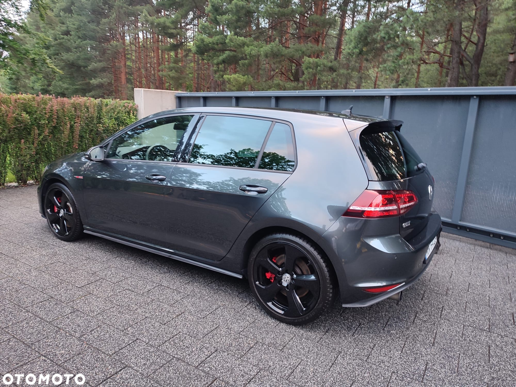 Volkswagen Golf GTI Performance BlueMotion Technology - 4