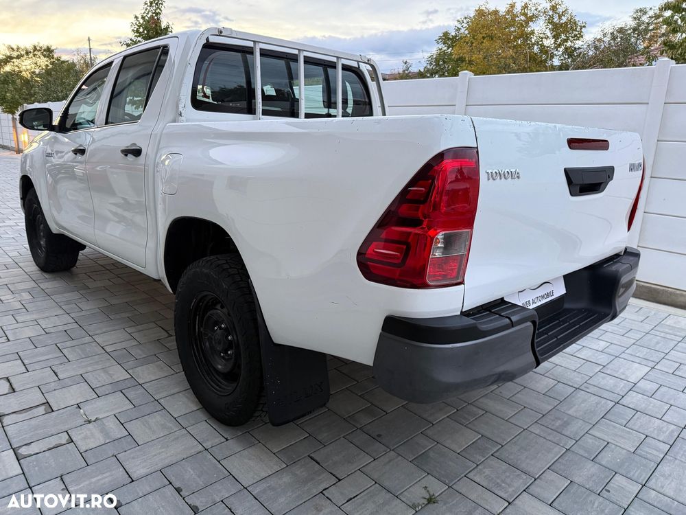 Toyota Hilux 2.4D 150CP 4x4 Double Cab 6MT Comfort - 8