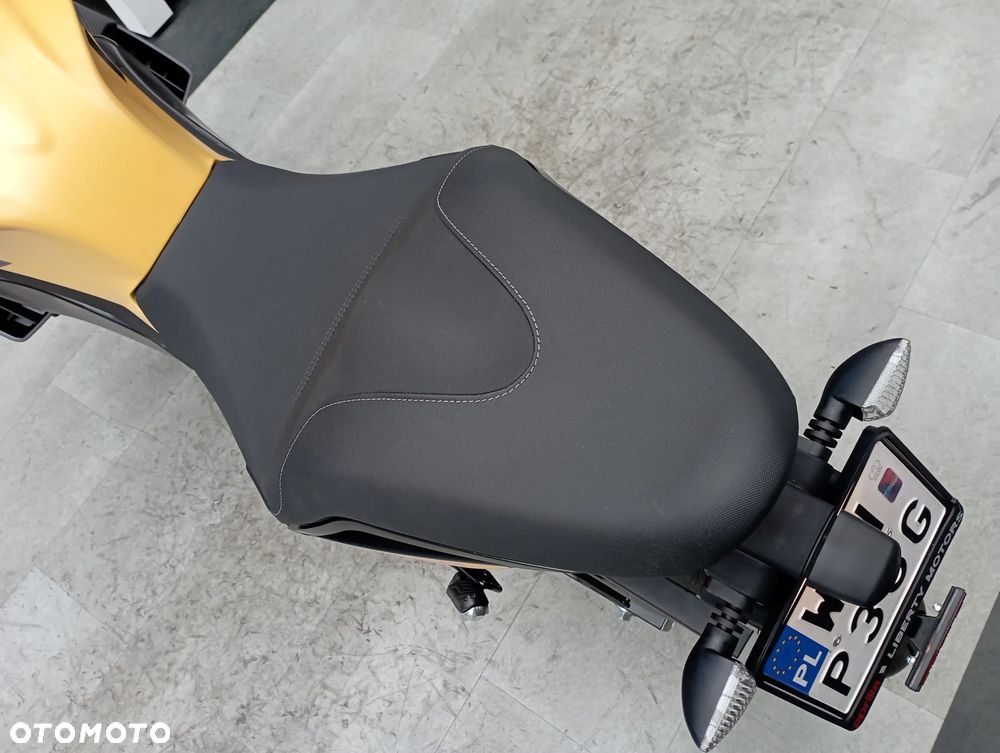 Aprilia Tuono - 11