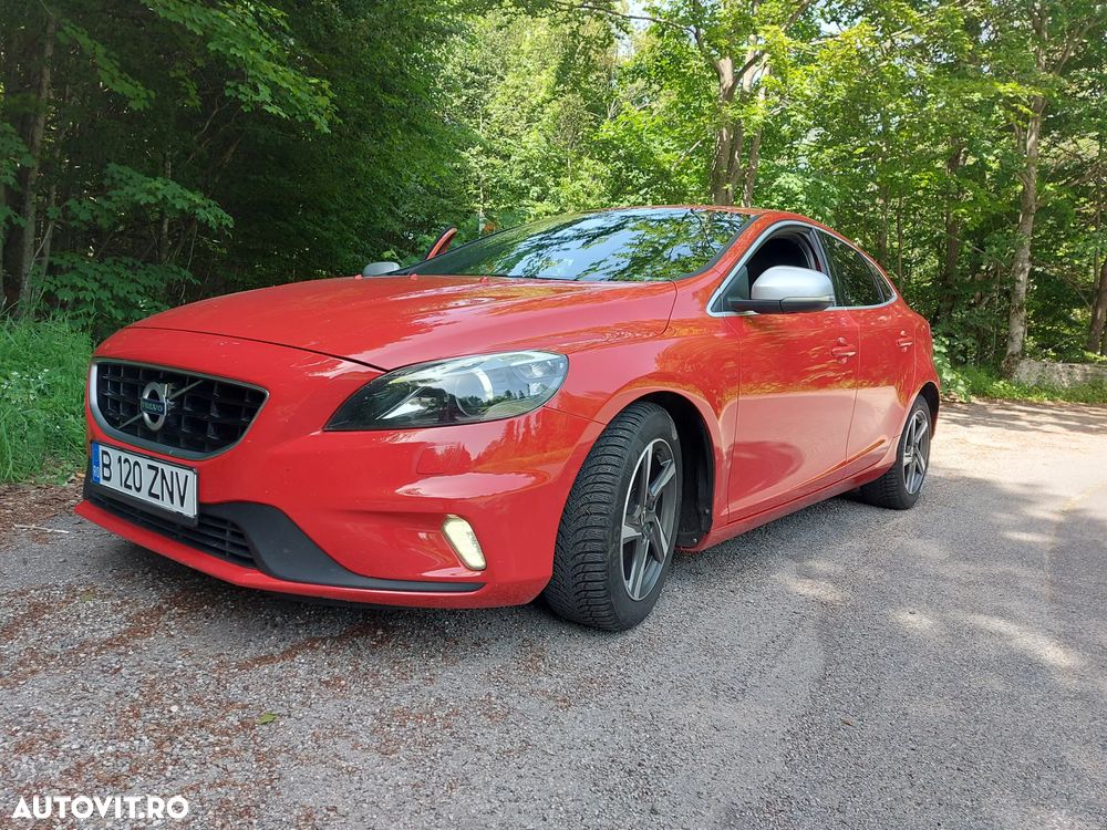 Volvo V40 D3 R-Design - 6