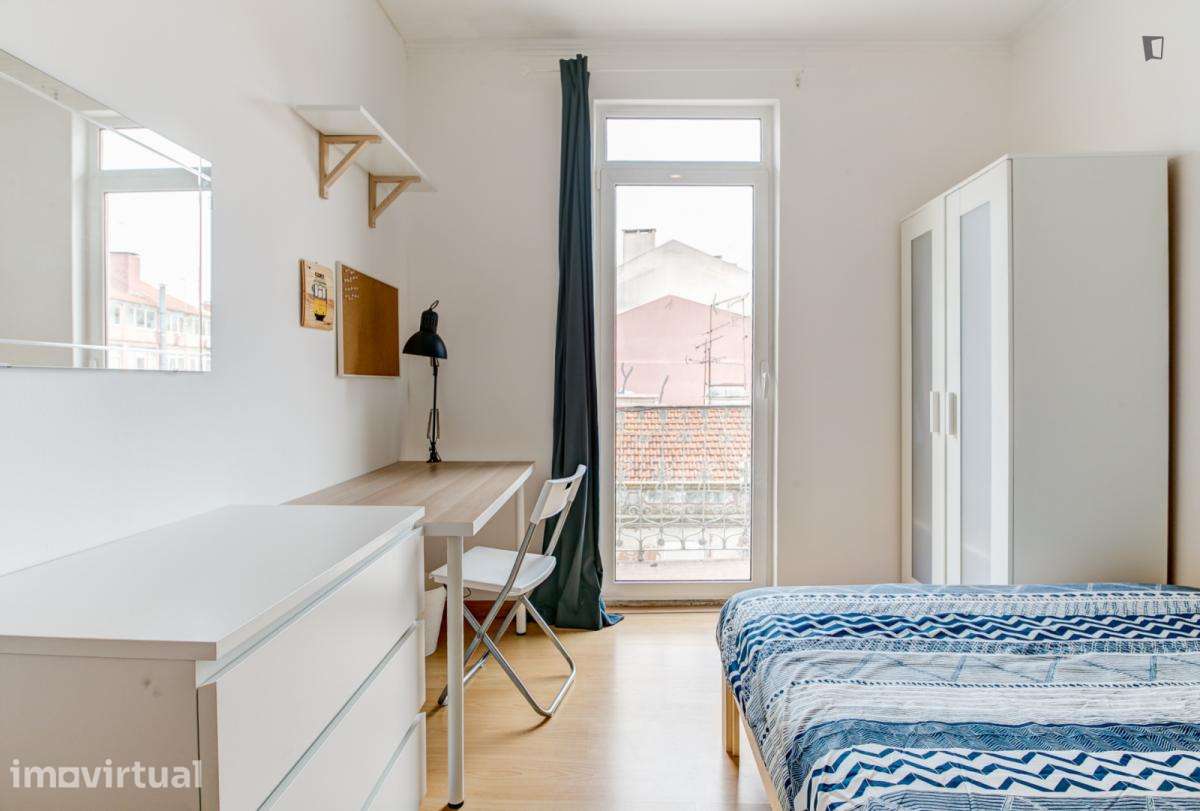 Quarto - localizado em Penha de França Lisbon - Grande imagem: 3/19