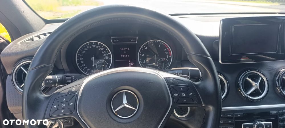Mercedes-Benz Klasa A 200 7G-DCT - 13