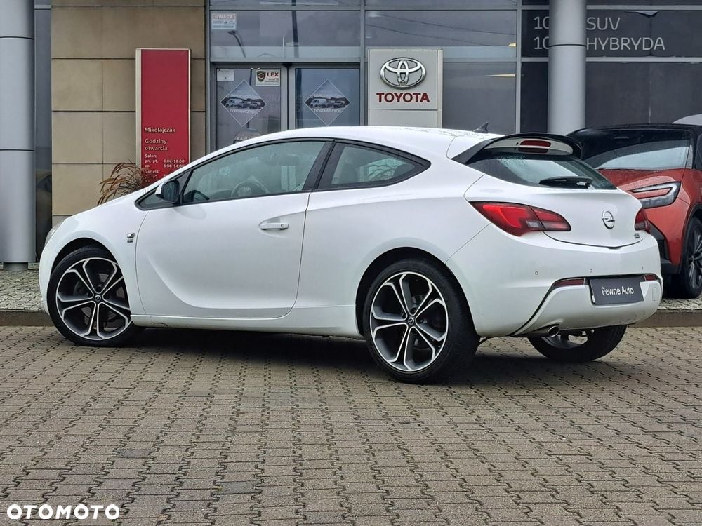 Opel Astra IV GTC 1.6 T Enjoy - 4