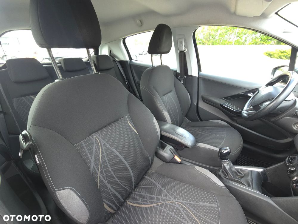 Peugeot 208 1.2 VTi Access - 17