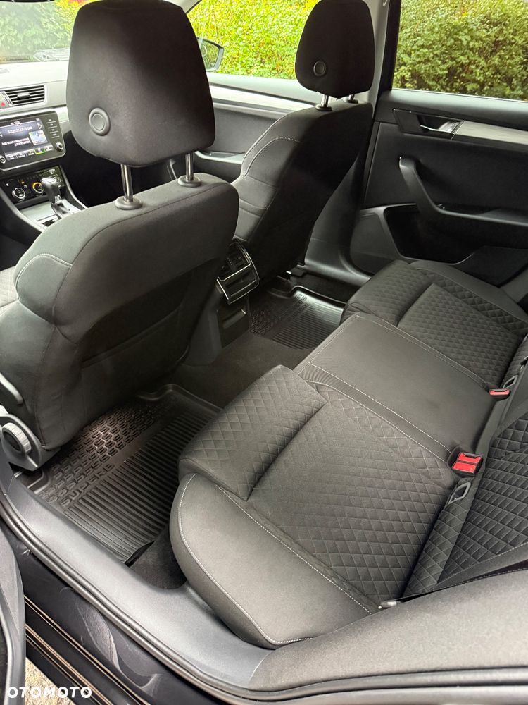 Skoda Superb 2.0 TDI SCR 4x4 Ambition DSG - 17