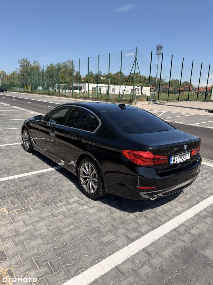 BMW Seria 5 520d xDrive - 5