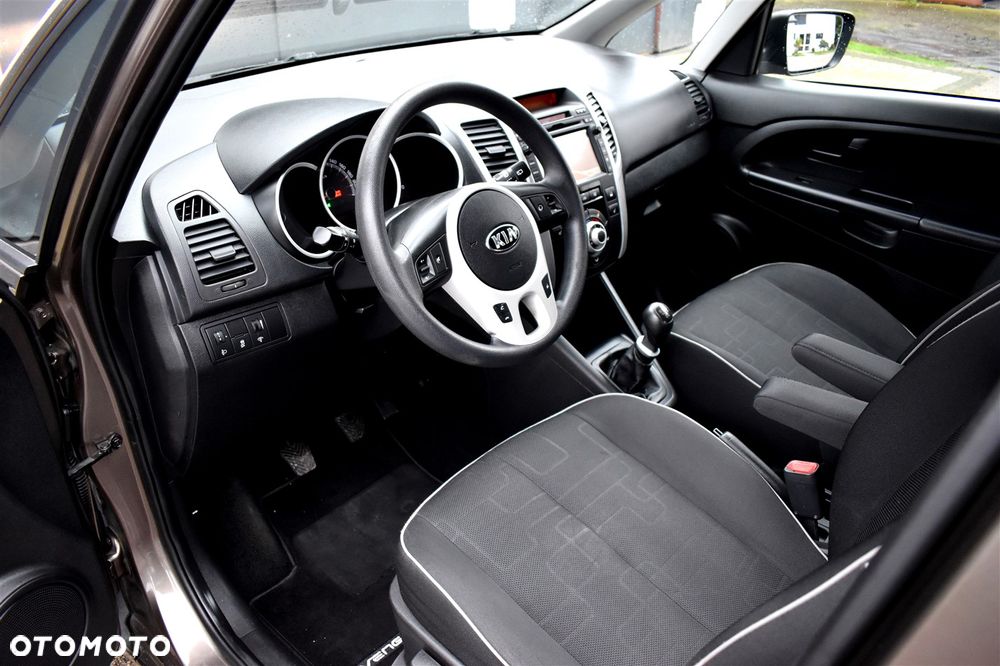 Kia Venga 1.4 CVVT Fifa World Cup Edition - 15