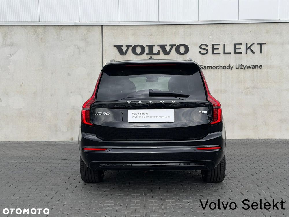 Volvo XC 90 - 9