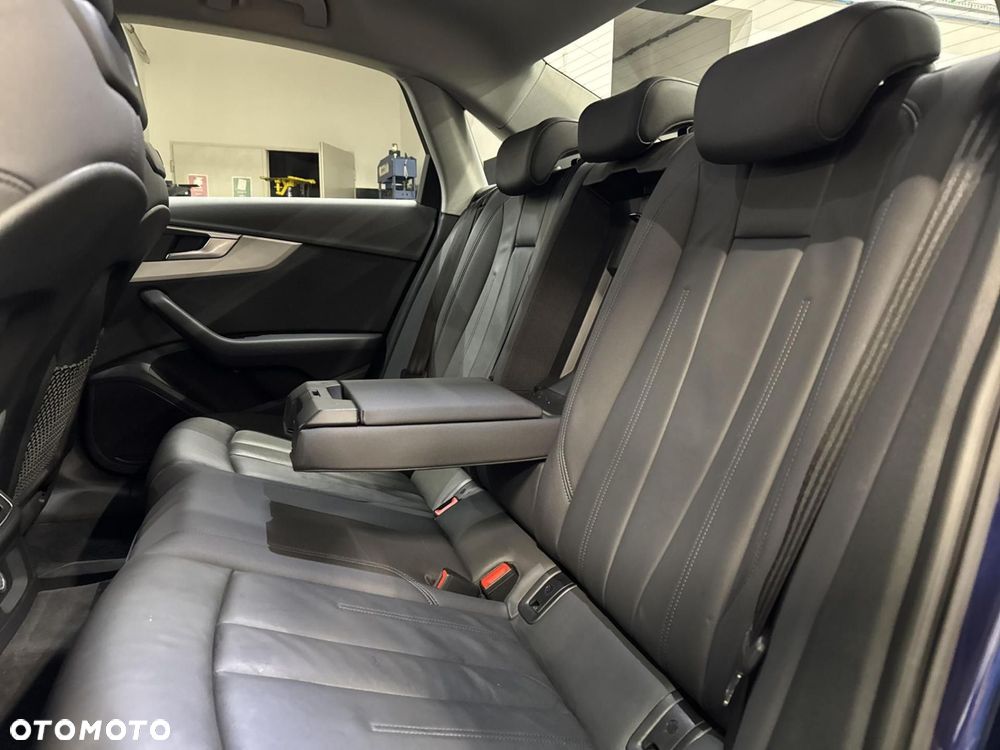 Audi A4 Limousine - 17