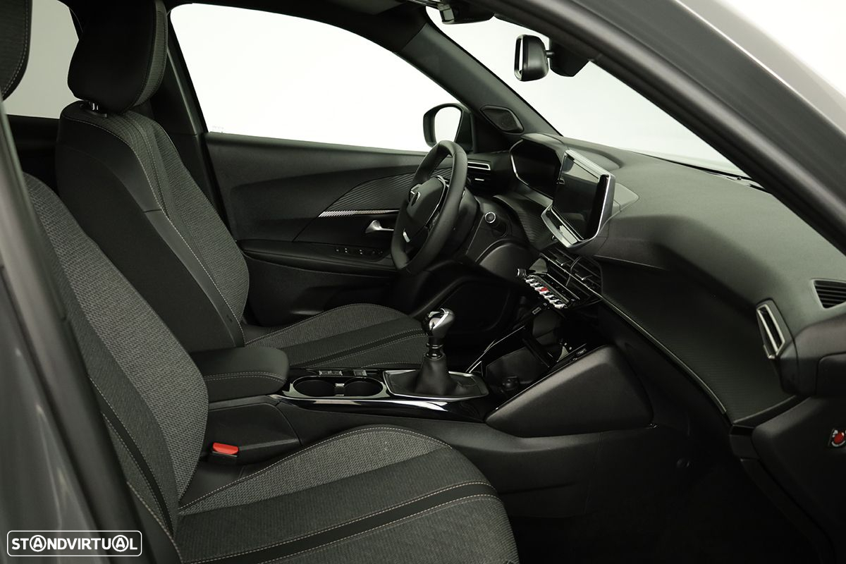 Peugeot 2008 1.2 PureTech Allure - 22