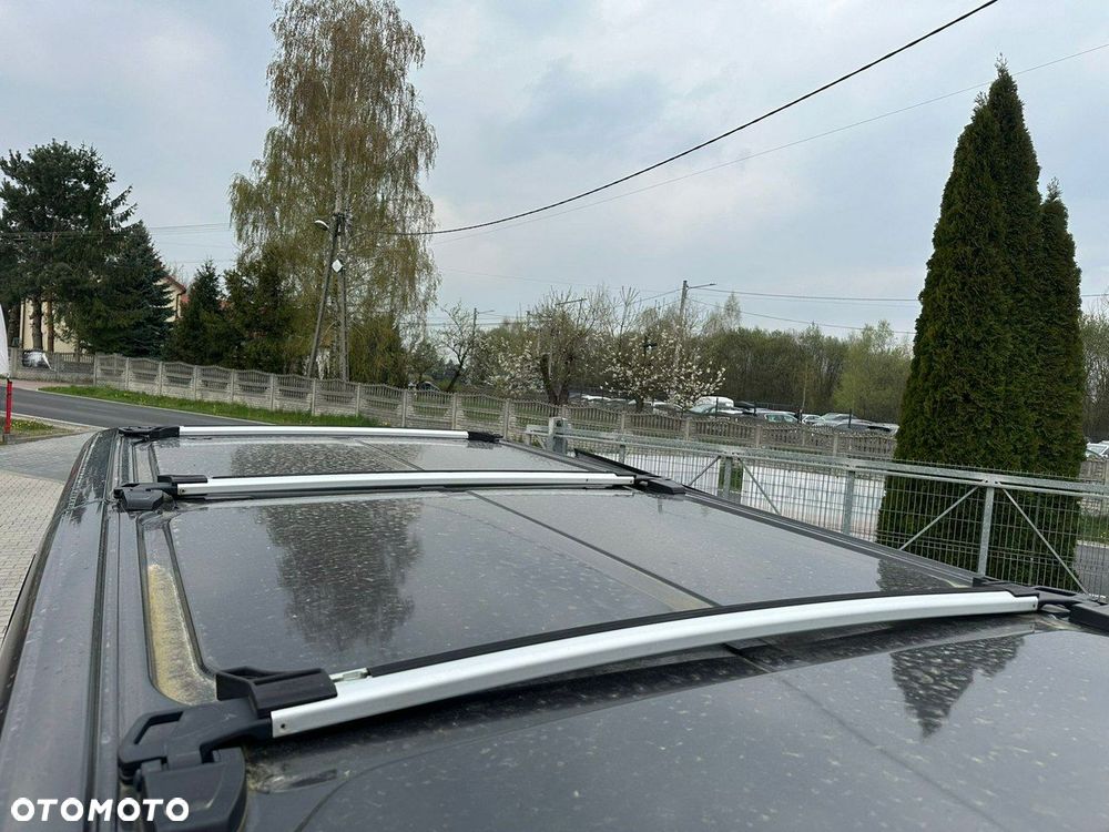 Ford Tourneo Custom - 11