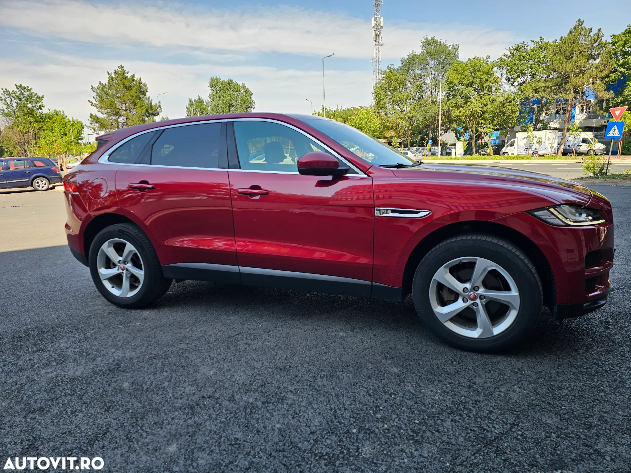 Jaguar F-Pace 20d AWD Portfolio - 7