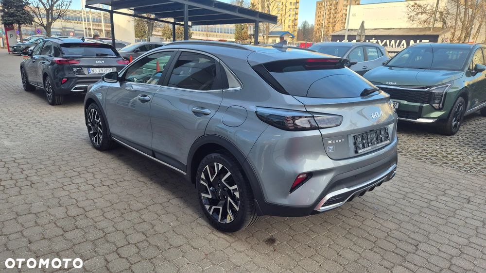 Kia XCeed 1.6 T-GDI Tribute DCT - 3
