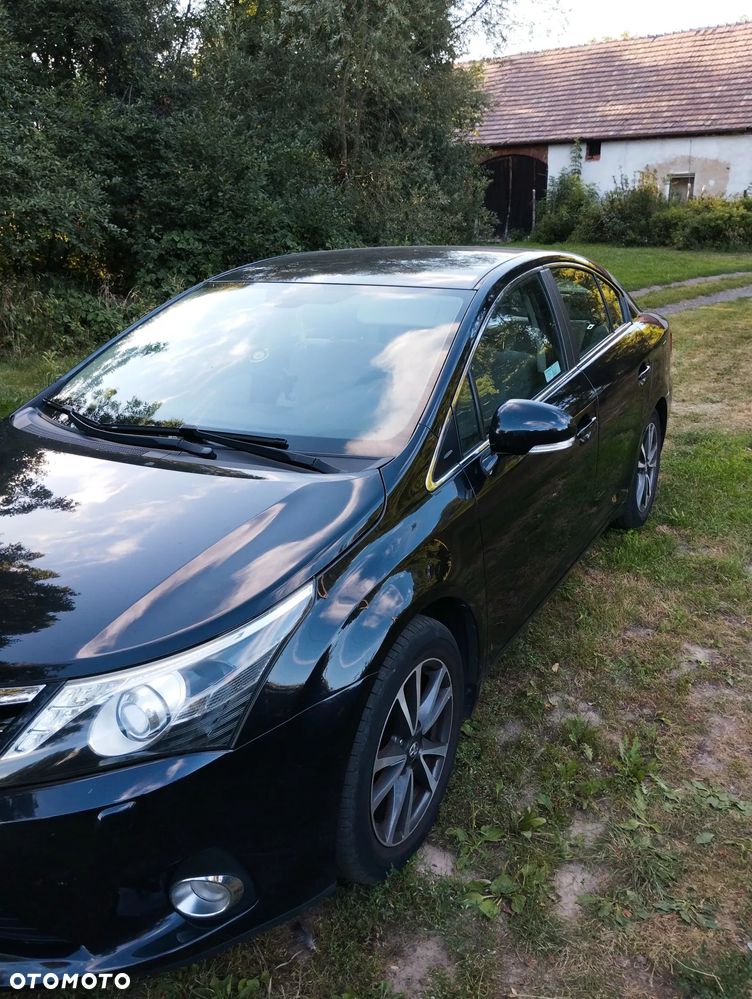 Toyota Avensis 2.0 D-4D Premium - 17