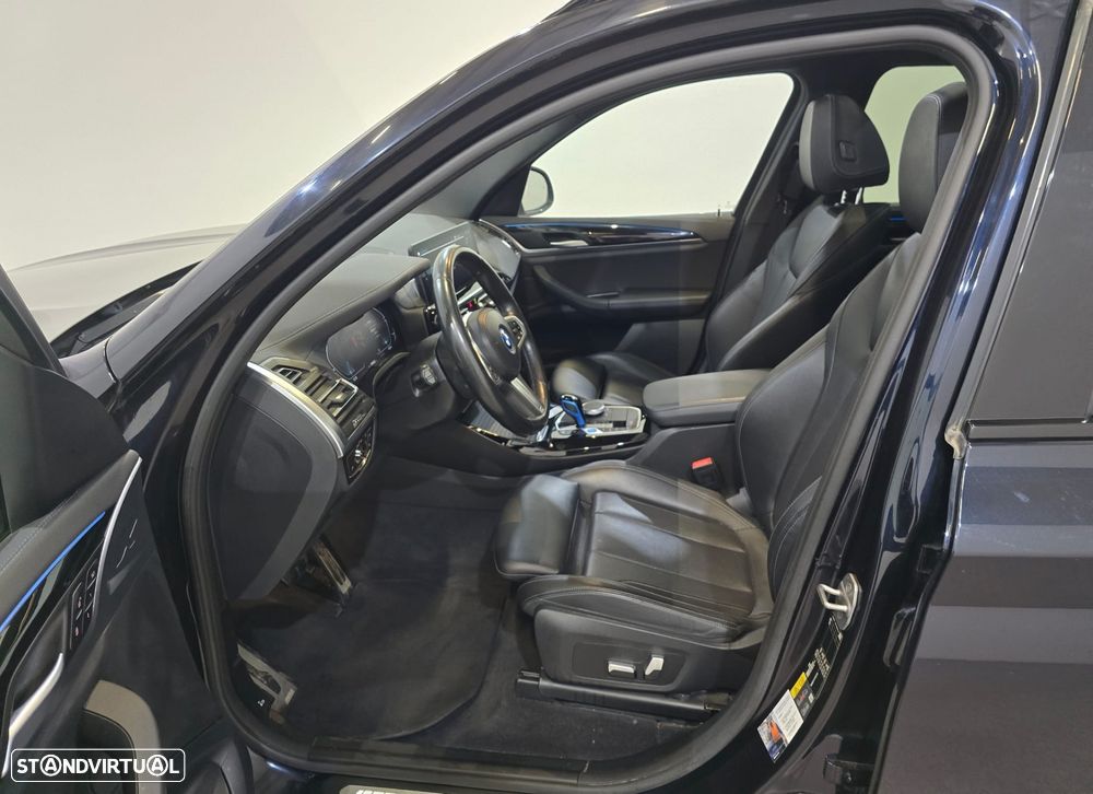 BMW iX3 - 8