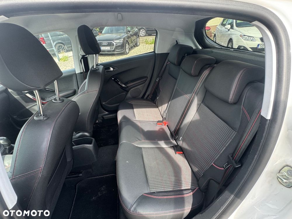 Peugeot 208 PureTech 110 Stop & Start Allure - 15