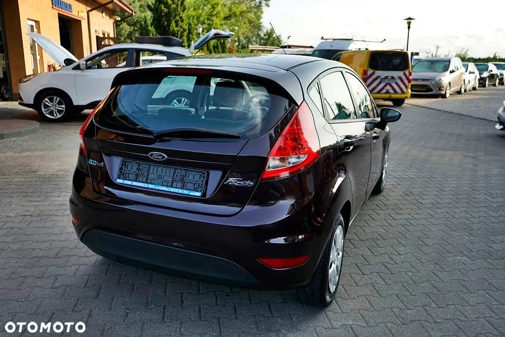 Ford Fiesta - 8