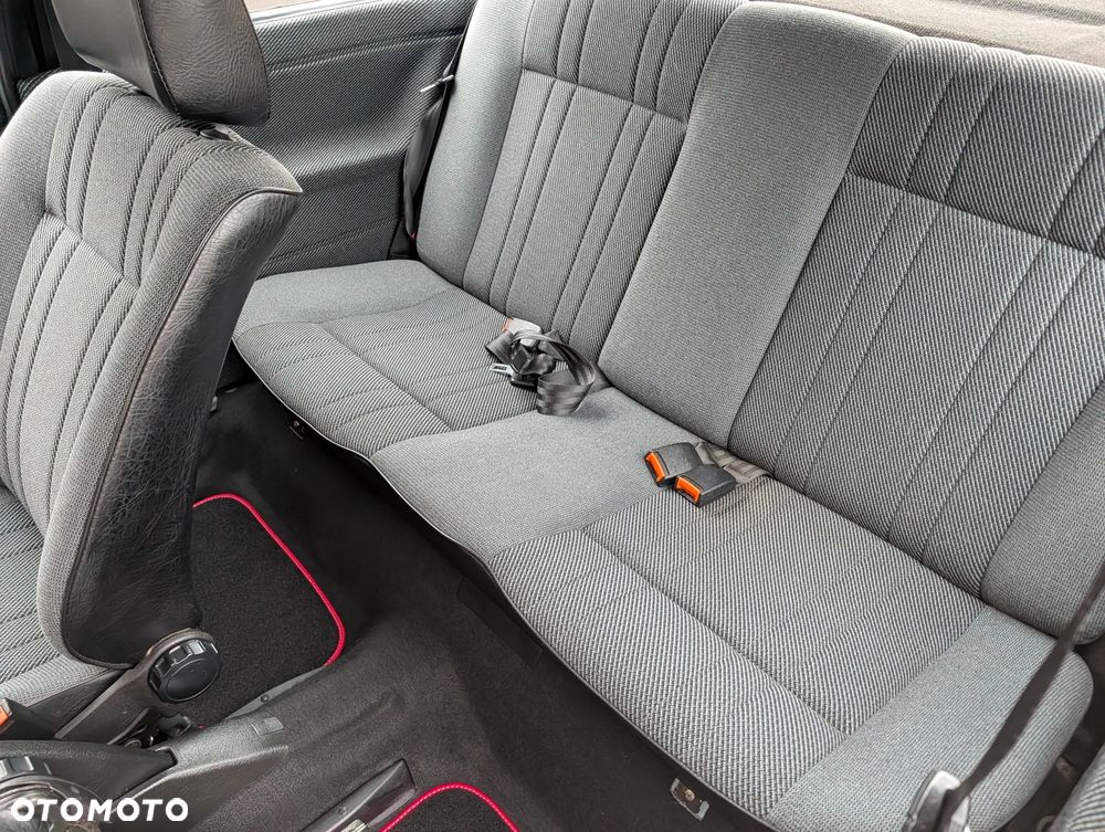 Volkswagen Golf 1.8 / 1.8 C - 11