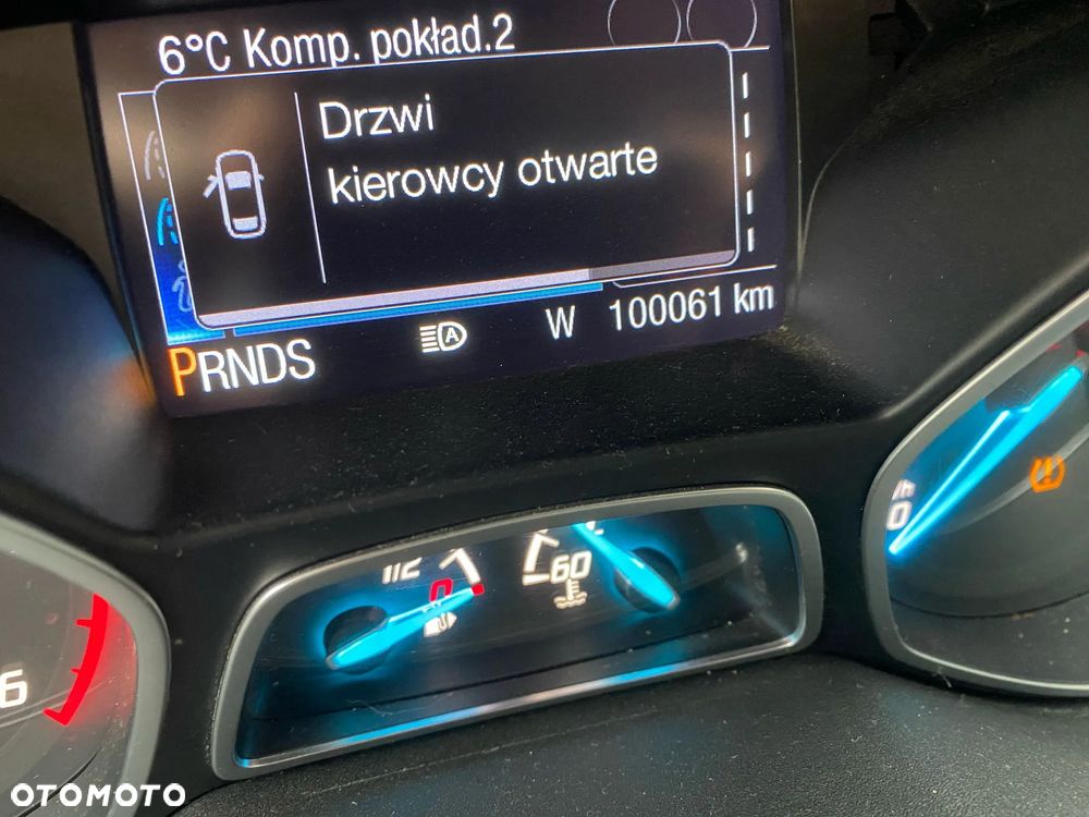 Ford Kuga - 28
