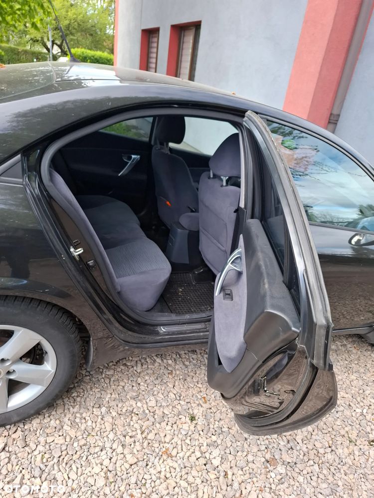 Nissan Primera - 6
