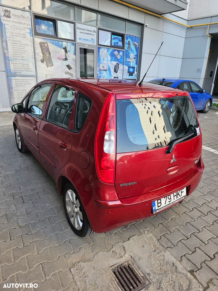 Mitsubishi Colt - 8