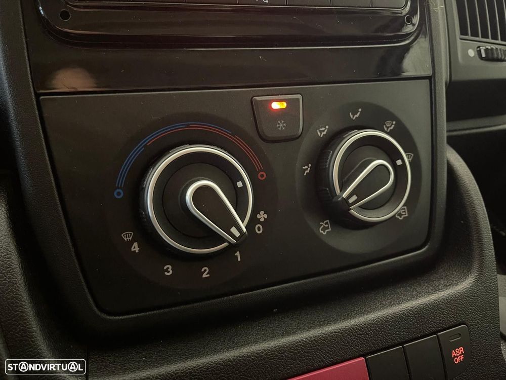 Peugeot Boxer 2.2 BlueHDi 335 L2 CD - 15