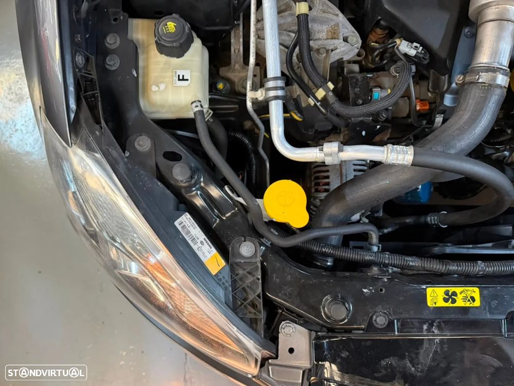 Nissan Qashqai - 25