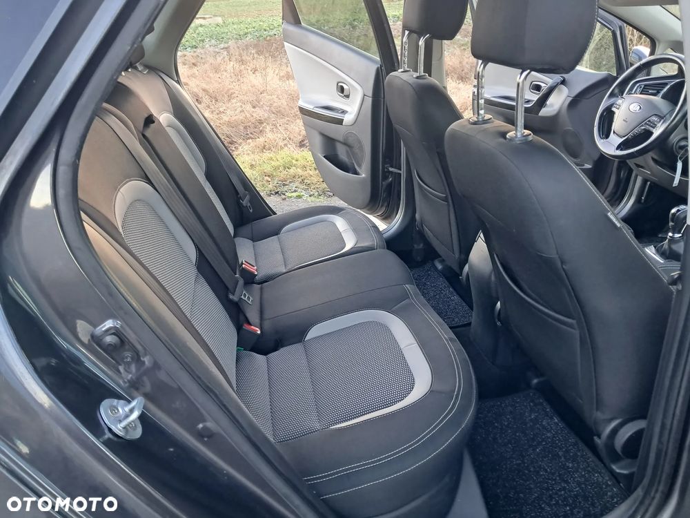 Kia Ceed 1.6 CRDi 136 ISG Platinum Edition - 9