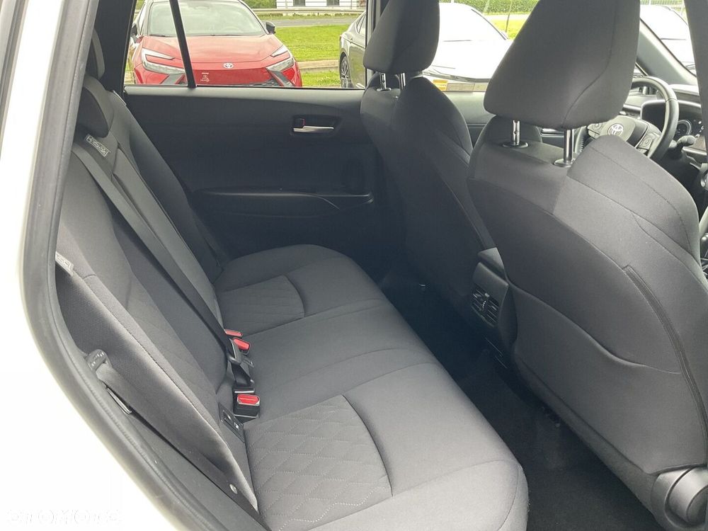 Toyota Corolla Cross - 10