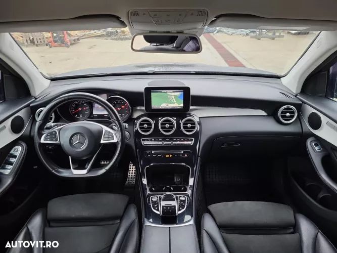 Mercedes-Benz GLC - 12
