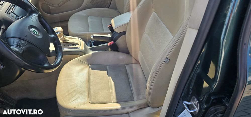 Skoda Octavia 2.0 TDI Elegance Automatic - 5