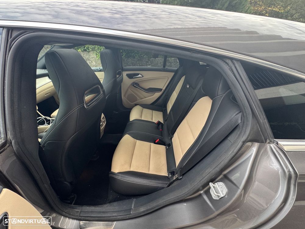 Mercedes-Benz CLA 220 - 9