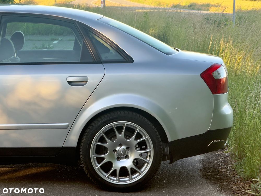 Audi A4 Limousine 1.8T Quattro - 14