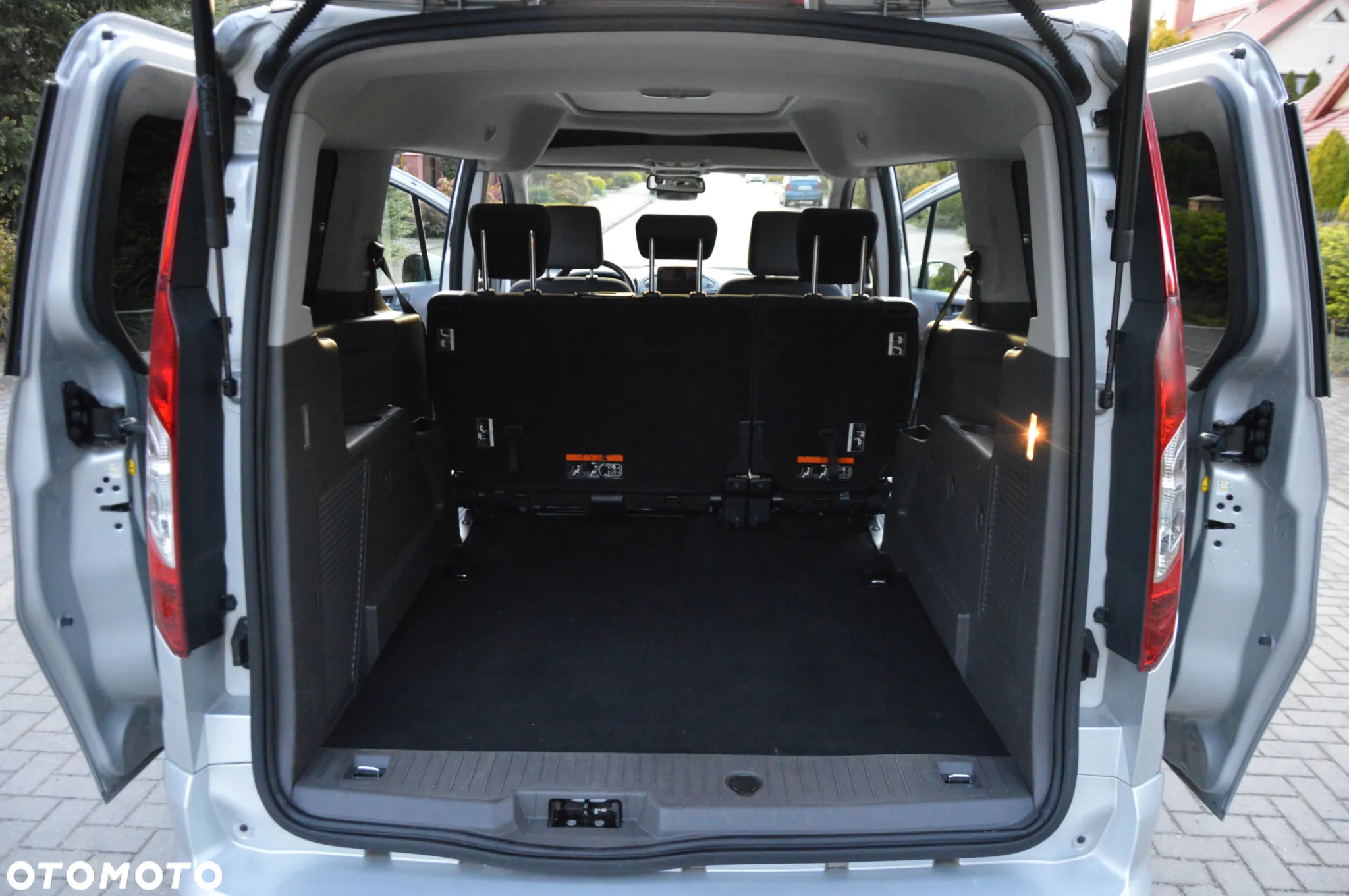 Ford Tourneo Connect 1.5 EcoBlue Start-Stop Titanium - 16