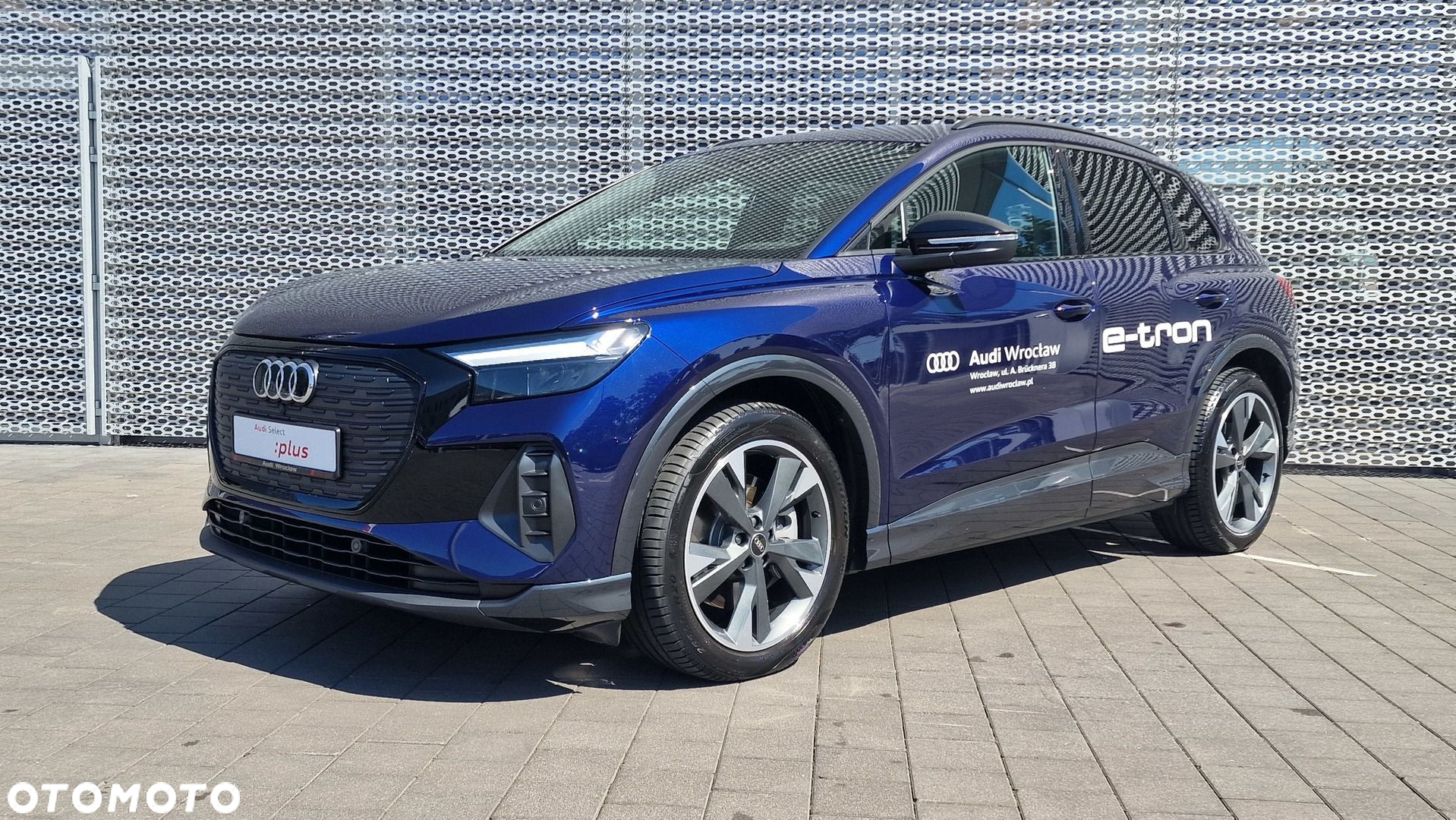 Audi Q4 - 4