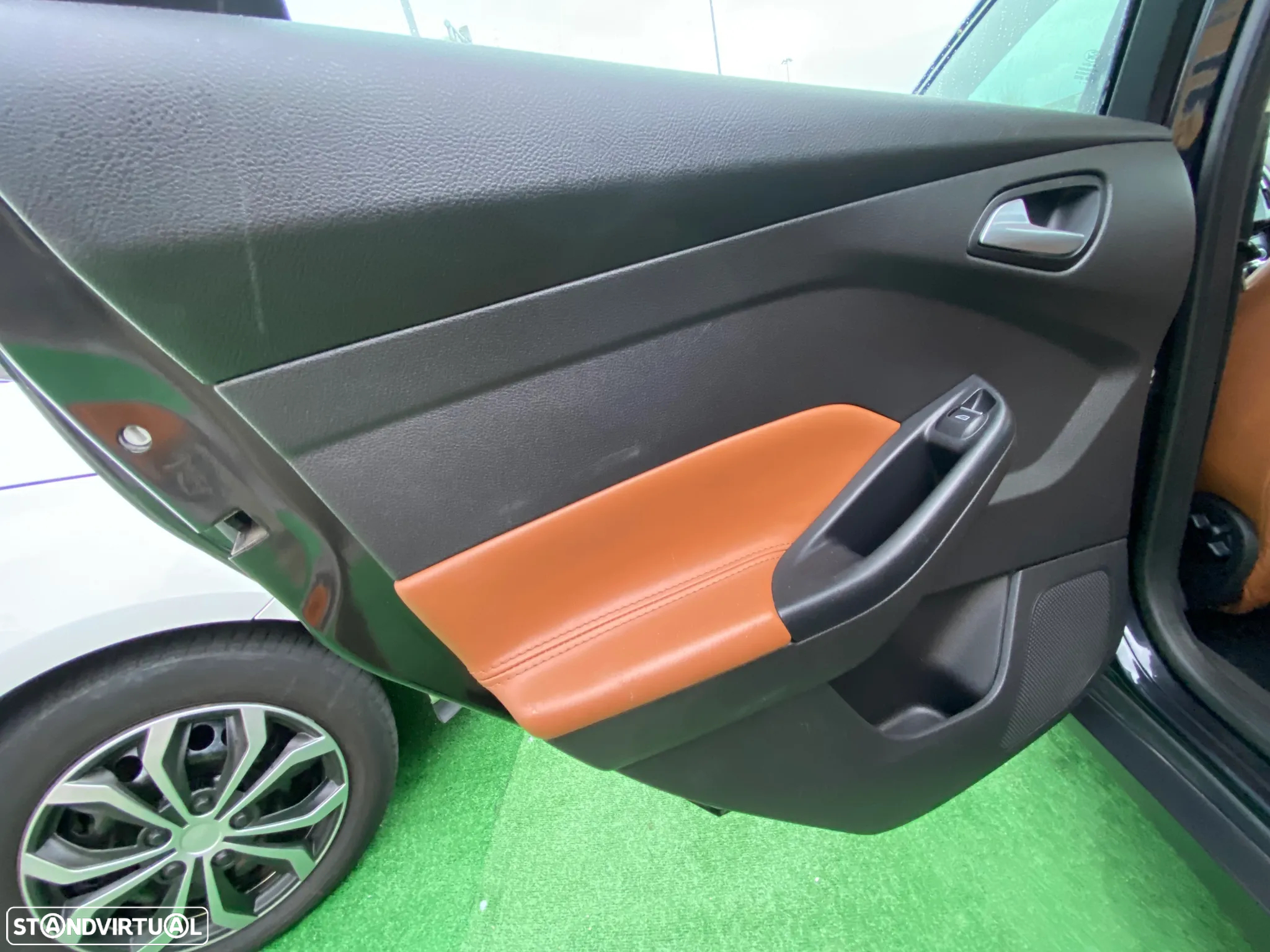 Ford Focus SW 1.0 EcoBoost S&S TITANIUM - 18