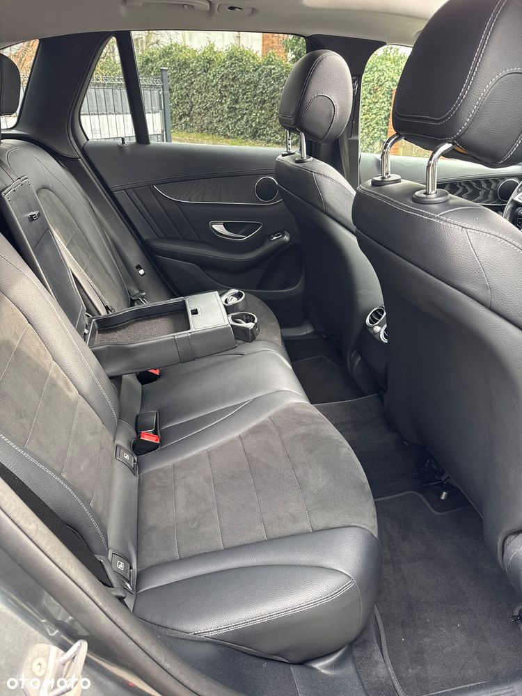 Mercedes-Benz GLC 250 d 4Matic 9G-TRONIC AMG Line - 21