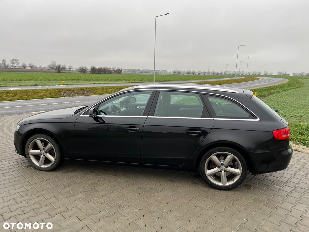 Audi A4 Avant 2.0 TDI DPF Ambiente - 16