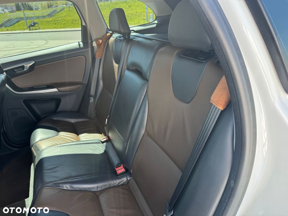 Volvo XC 60 - 19