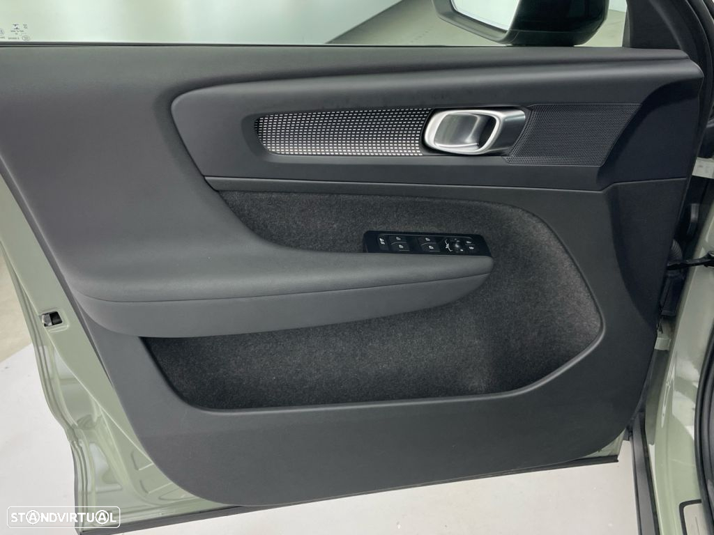 Volvo XC 40 Recharge Twin Pro - 20