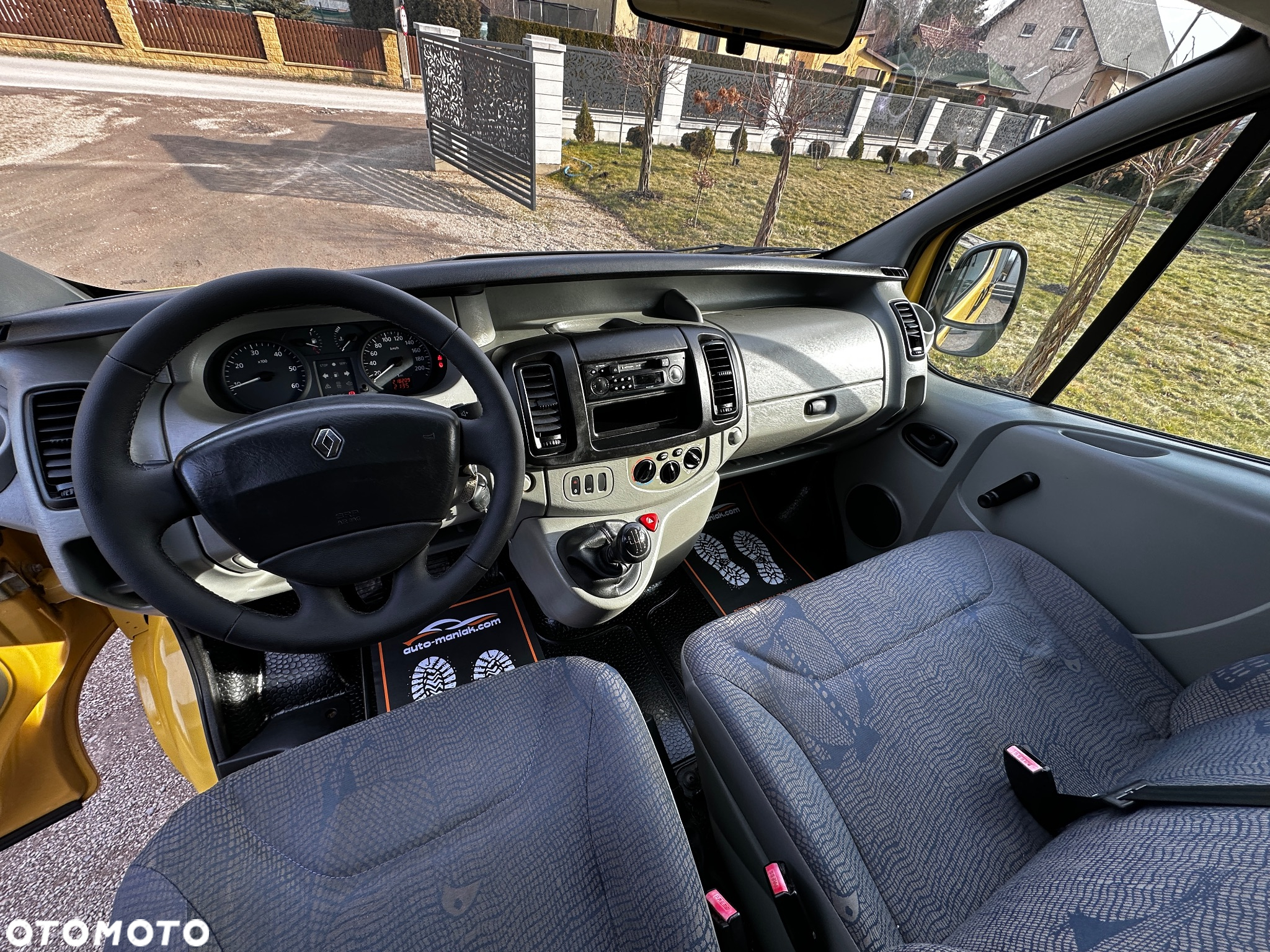 Renault Trafic - 21