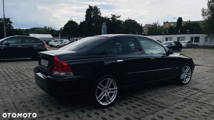 Volvo S60 2.4 - 7