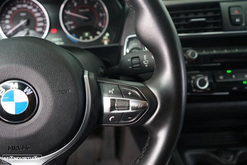 BMW 116 d Line Luxury Auto - 21