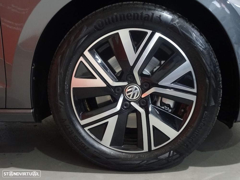 VW Touran 2.0 TDI Highline DSG - 37