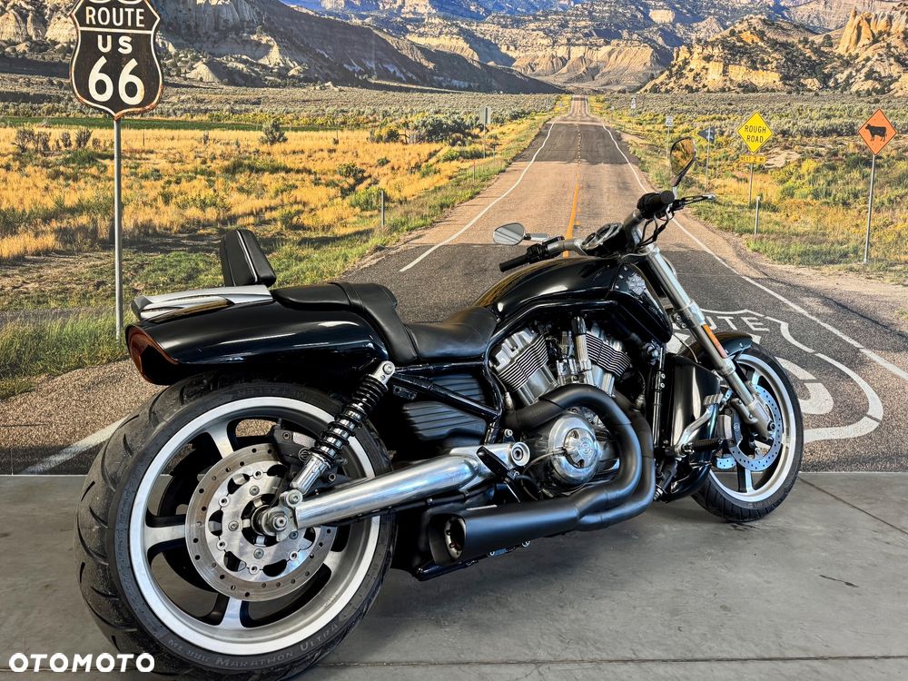 Harley-Davidson V-Rod Muscle - 3