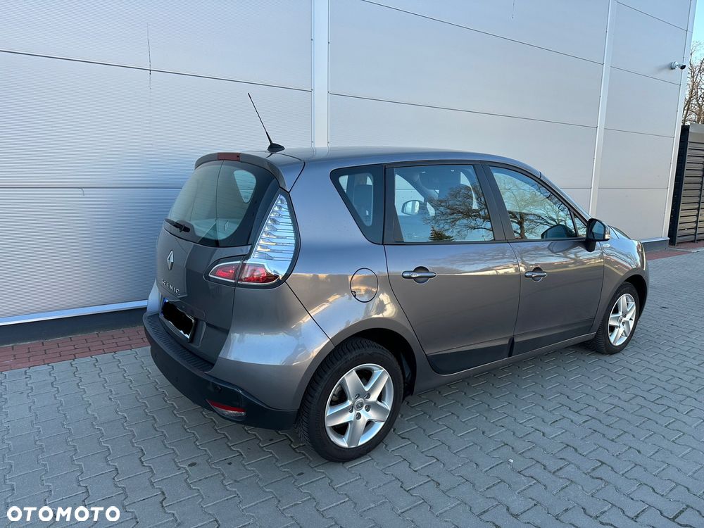 Renault Scenic 1.6 16V 110 TomTom Edition - 4