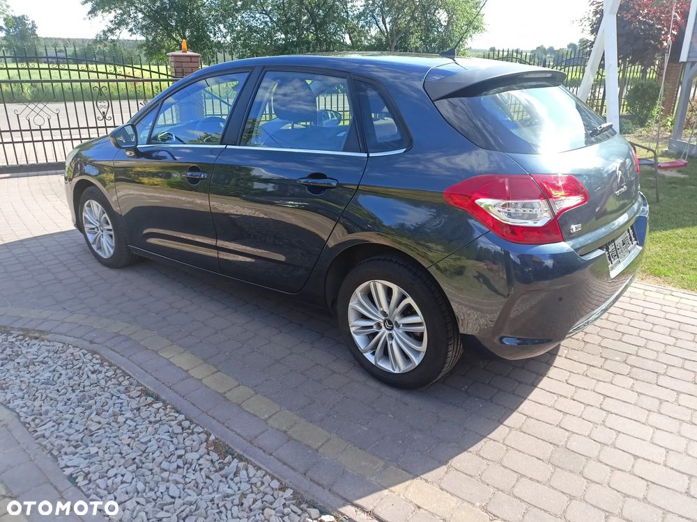 Citroën C4 e-HDi 115 Exclusive - 5