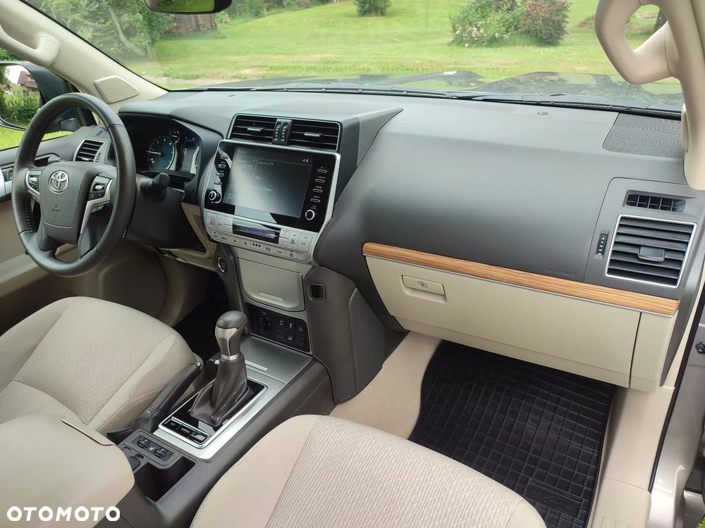 Toyota Land Cruiser LC 2.8 D-4D Prestige - 25